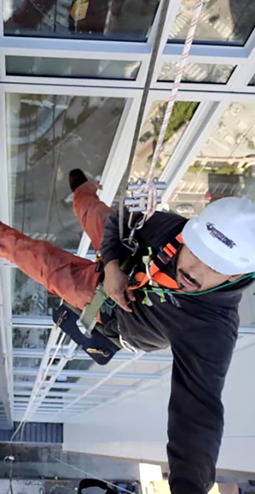 Highrise Window Cleaning